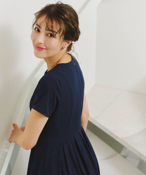 半袖リボンギャザーフレアワンピース