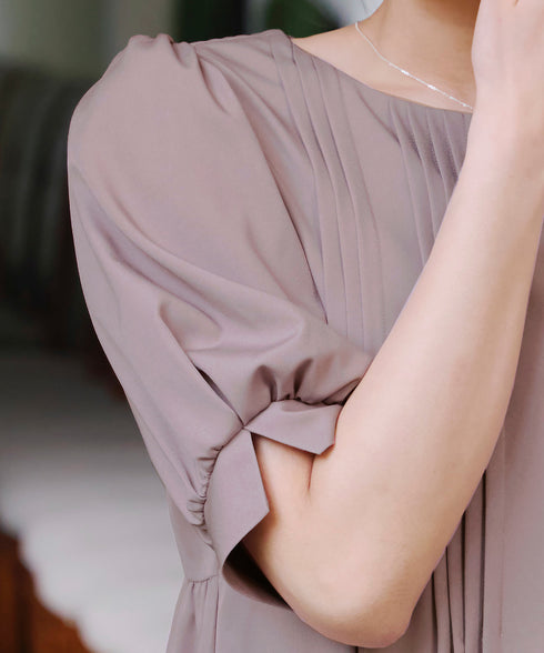 ボリュームパフスリーブピンタックワンピース