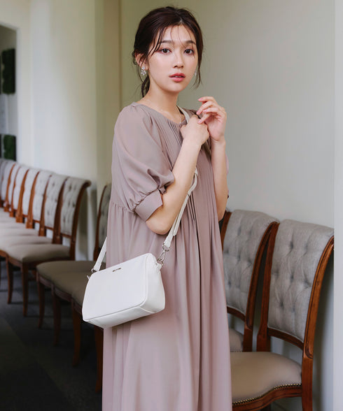 ボリュームパフスリーブピンタックワンピース