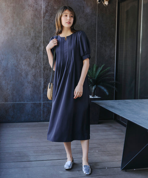 ボリュームパフスリーブピンタックワンピース