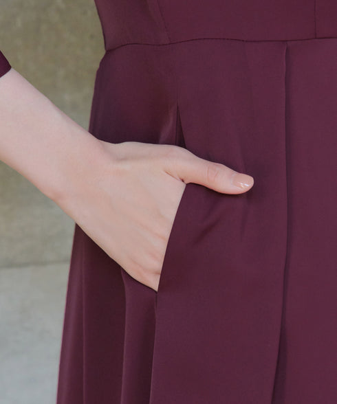 ロールVネックワンピース