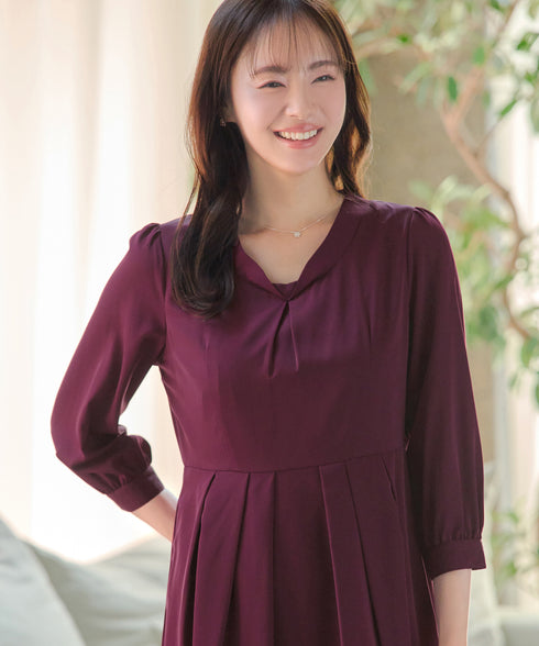ロールVネックワンピース