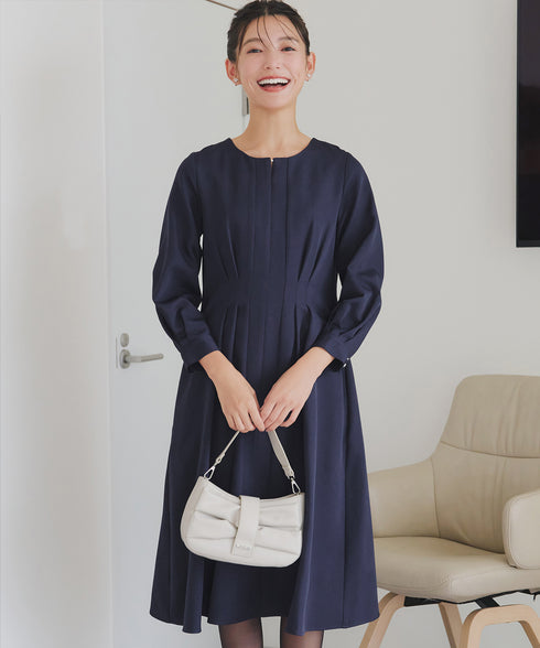 ビジュー付きフロント切替タックワンピース