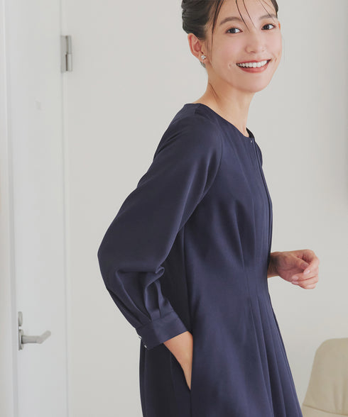 ビジュー付きフロント切替タックワンピース