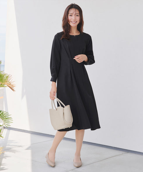 ビジュー付きフロント切替タックワンピース