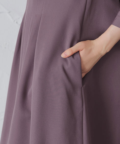 ビジュー付きフロント切替タックワンピース