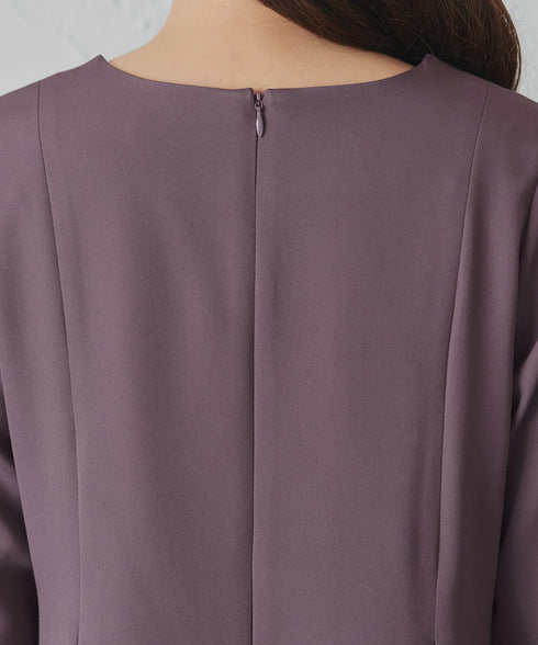 ビジュー付きフロント切替タックワンピース