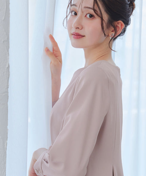 ビジュー付きフロント切替タックワンピース