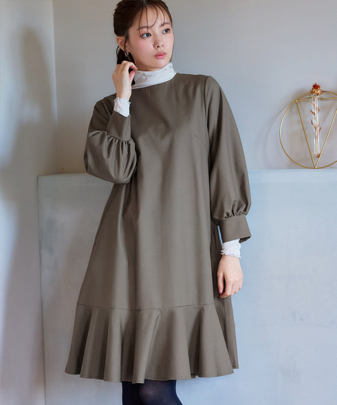 裾フレアパフスリーブワンピース