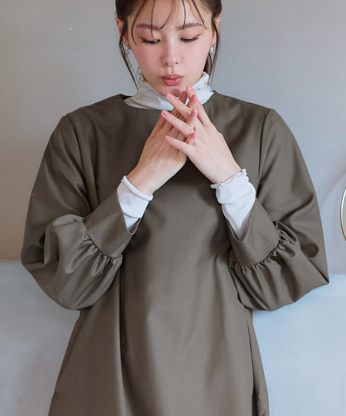 裾フレアパフスリーブワンピース