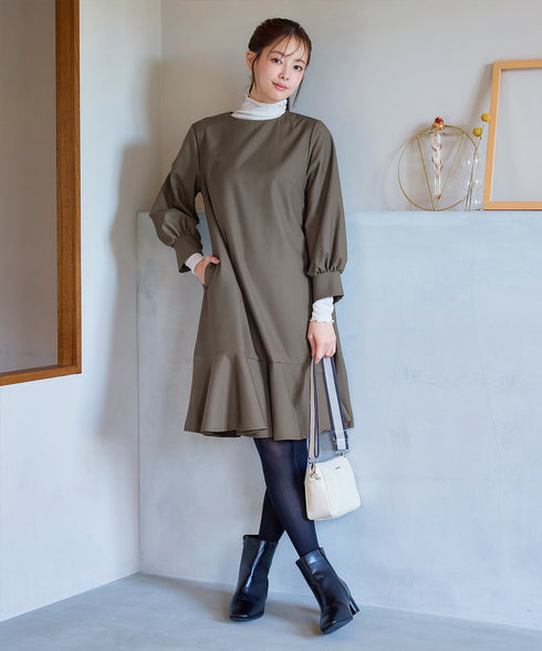 裾フレアパフスリーブワンピース