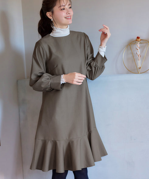 裾フレアパフスリーブワンピース