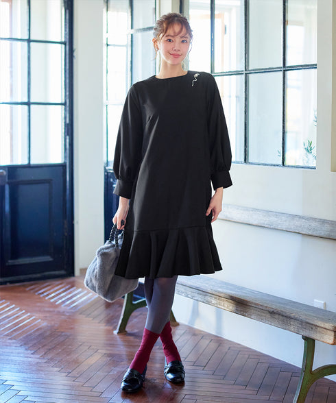 裾フレアパフスリーブワンピース