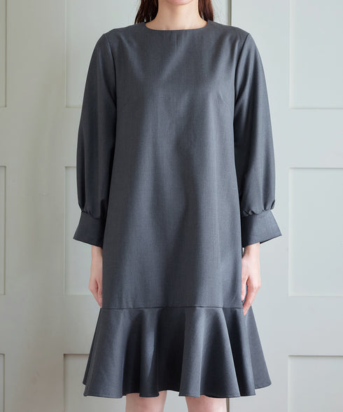 裾フレアパフスリーブワンピース
