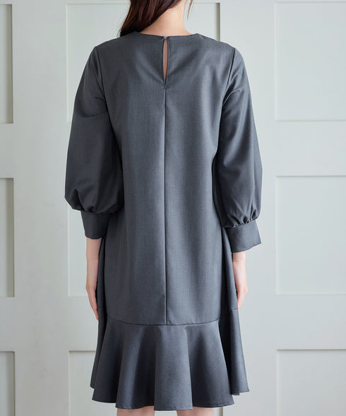 裾フレアパフスリーブワンピース