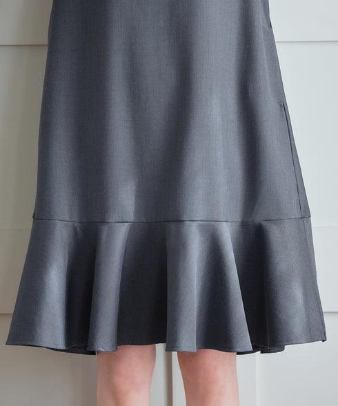 裾フレアパフスリーブワンピース