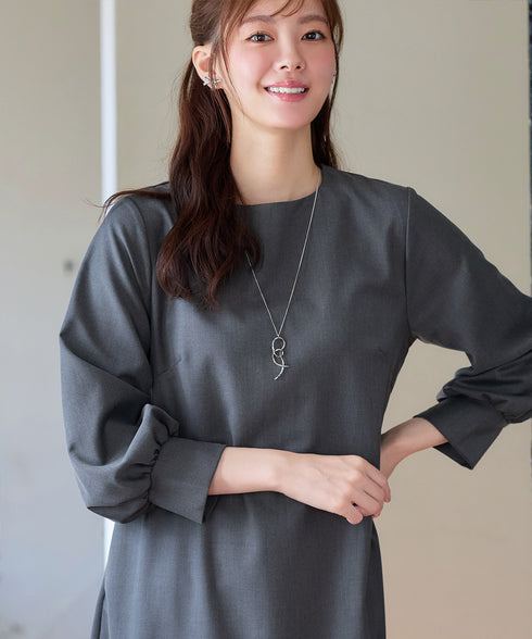 裾フレアパフスリーブワンピース