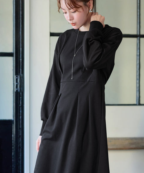 【吸水発熱 / 静電気防止】ポンチタックワンピース