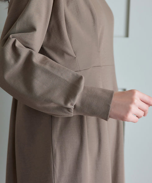 【吸水発熱 / 静電気防止】ポンチタックワンピース