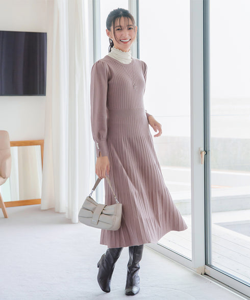 リブニットパフスリーブワンピース