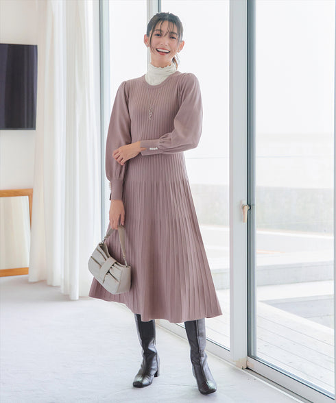 リブニットパフスリーブワンピース
