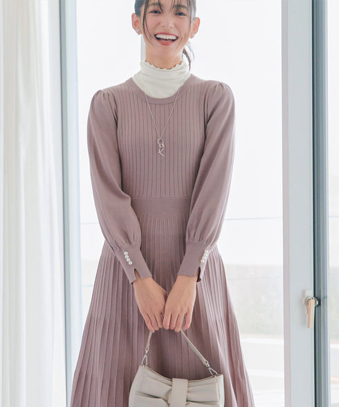 リブニットパフスリーブワンピース