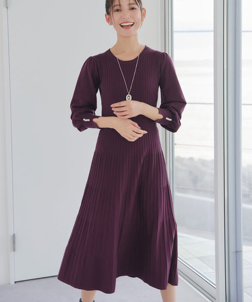 リブニットパフスリーブワンピース