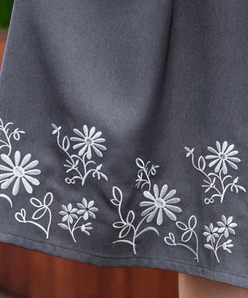 花柄刺繍フレアワンピース