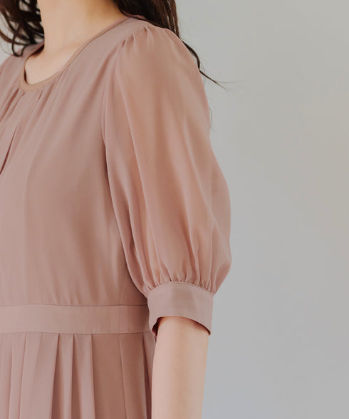 シフォンワンピース