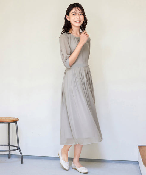 シフォンワンピース