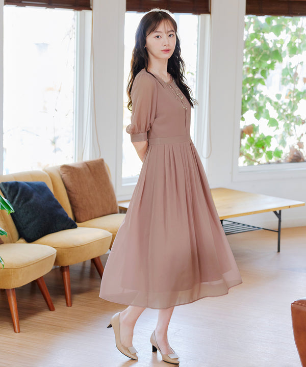 シフォンワンピース