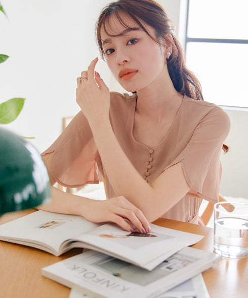 花びらスリーブベルト付きワンピース