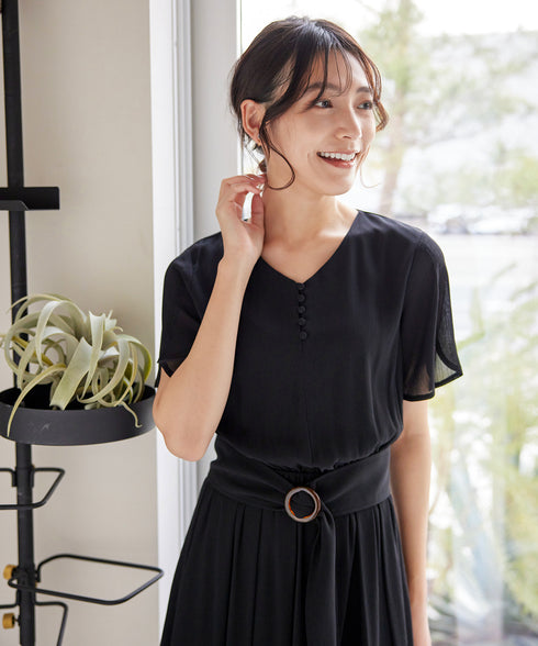 花びらスリーブベルト付きワンピース