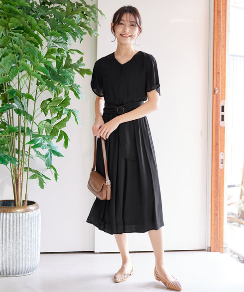 花びらスリーブベルト付きワンピース
