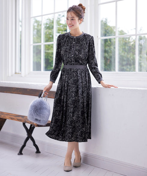 【安田美沙子さん着用】フラワープリント配色ワンピース