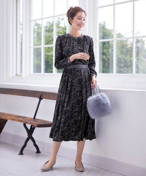 【安田美沙子さん着用】フラワープリント配色ワンピース