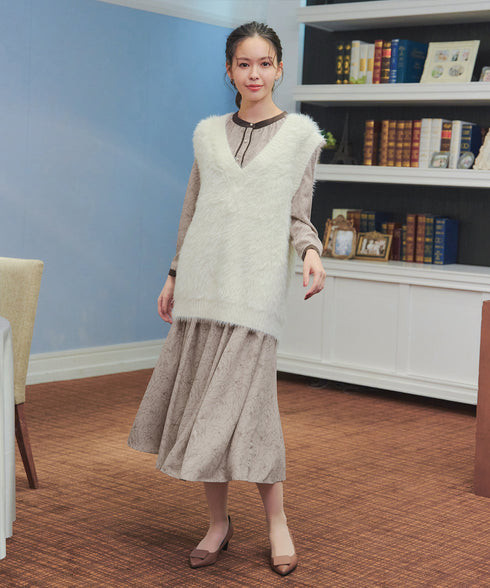 【安田美沙子さん着用】フラワープリント配色ワンピース