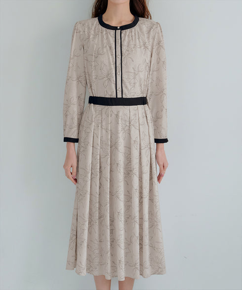 【安田美沙子さん着用】フラワープリント配色ワンピース