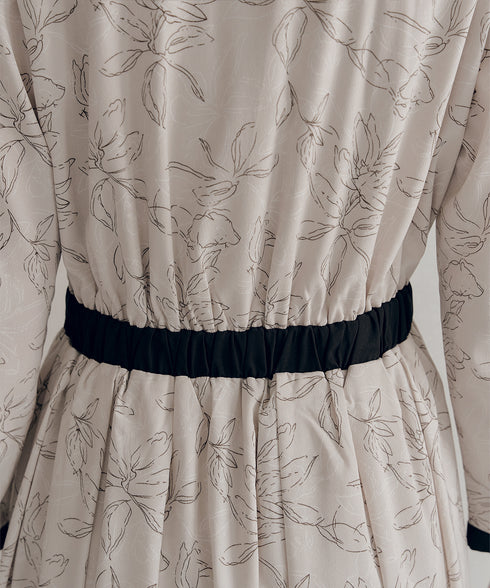 【安田美沙子さん着用】フラワープリント配色ワンピース