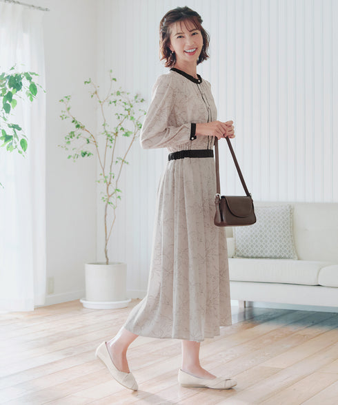 【安田美沙子さん着用】フラワープリント配色ワンピース