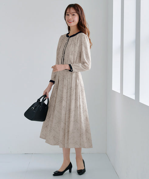 【安田美沙子さん着用】フラワープリント配色ワンピース