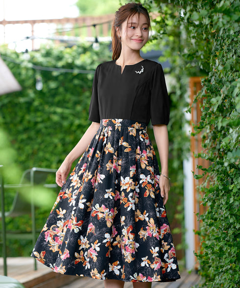 フラワープリントドッキングワンピース