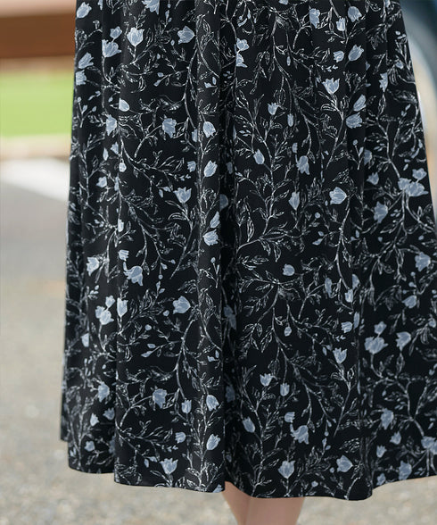 リーフフラワー柄ワンピース