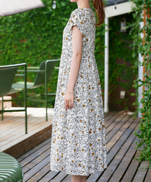 リーフフラワー柄ワンピース