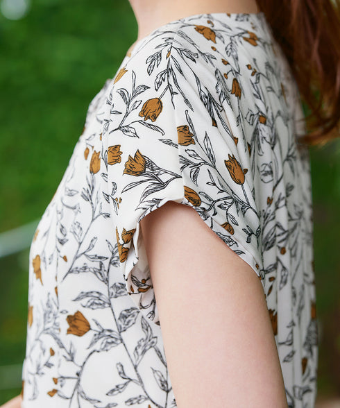 リーフフラワー柄ワンピース