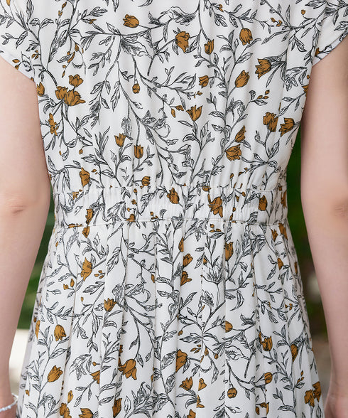 リーフフラワー柄ワンピース
