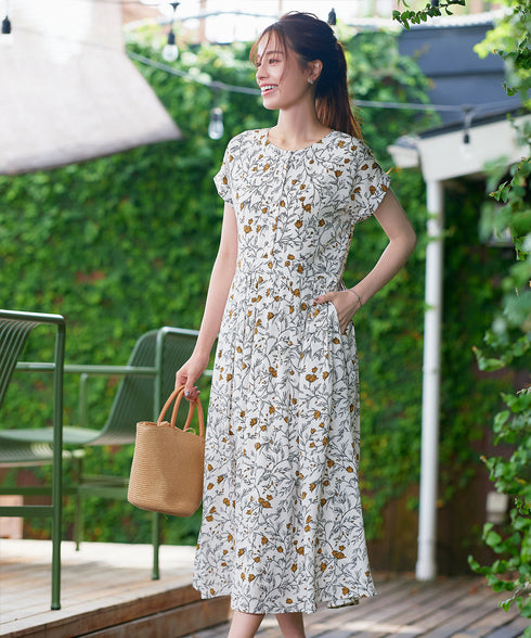 リーフフラワー柄ワンピース