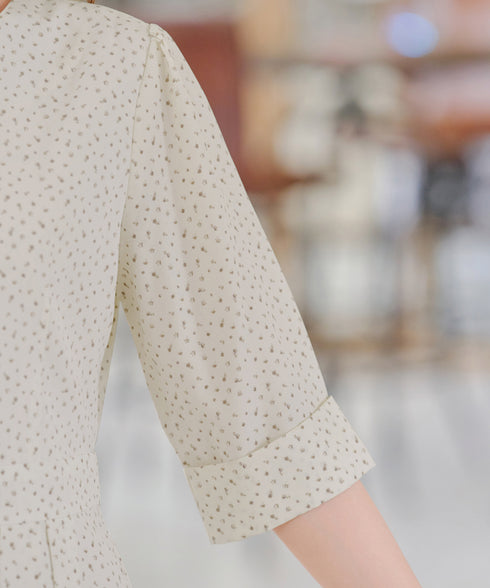 変形ドット柄ワンピース