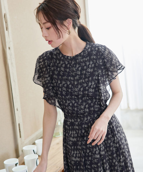 【小倉優子さん着用】フレアスリーブ柄ワンピース