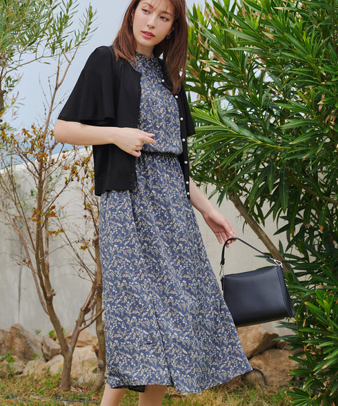 花柄フレンチスリーブワンピース